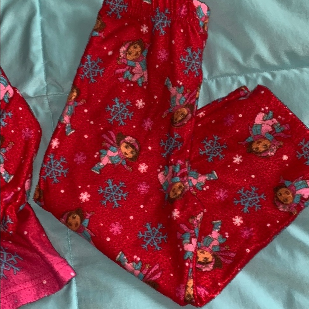 3T Nickelodeon Dora Snowflake pjs - Picture 2 of 5